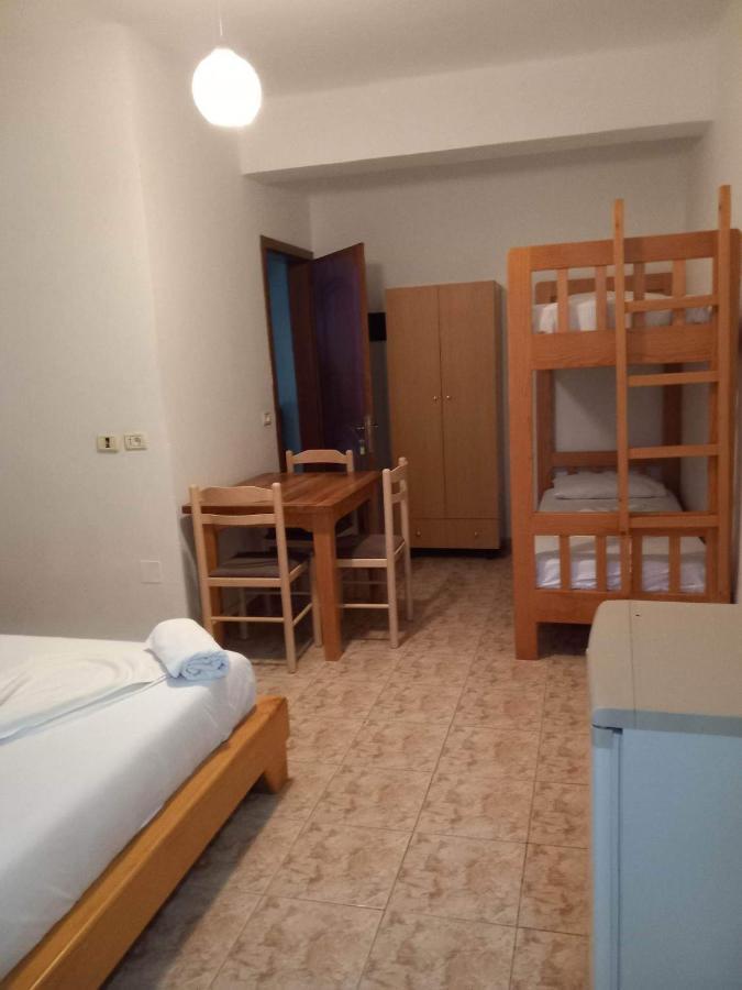 Irini'S Guesthouse Кепаро Екстериор снимка